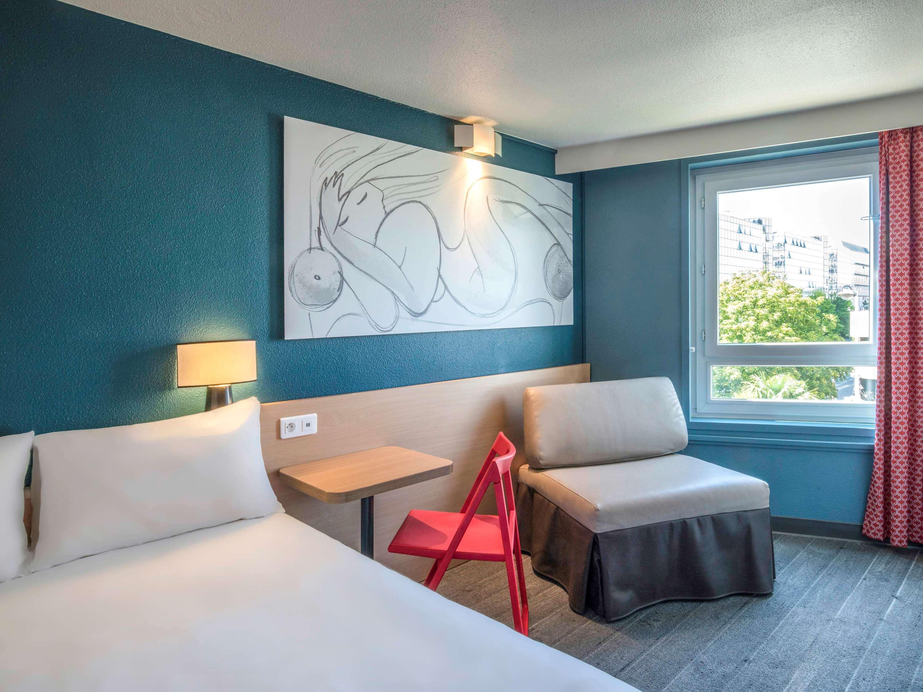 Ibis Centre Gare Hotel 3*